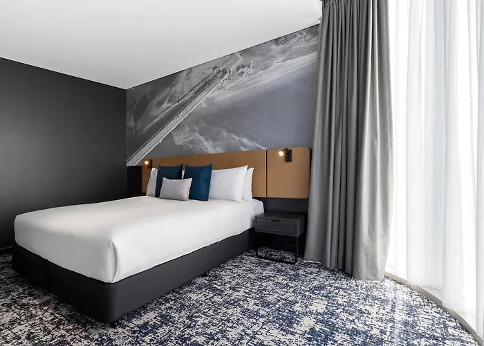Premier King Suite